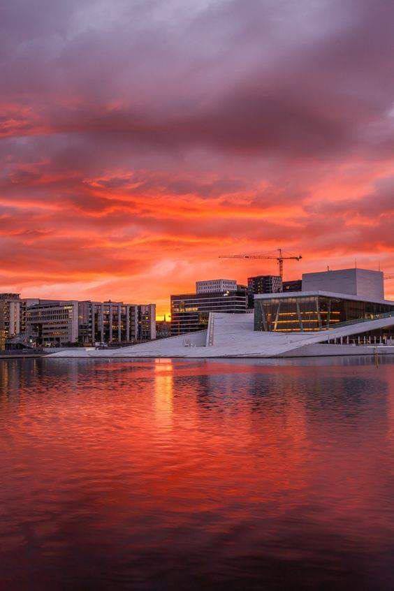 Осло - утро в Опере